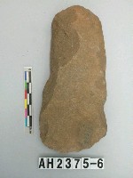 藏品(小型打製石斧)的圖片